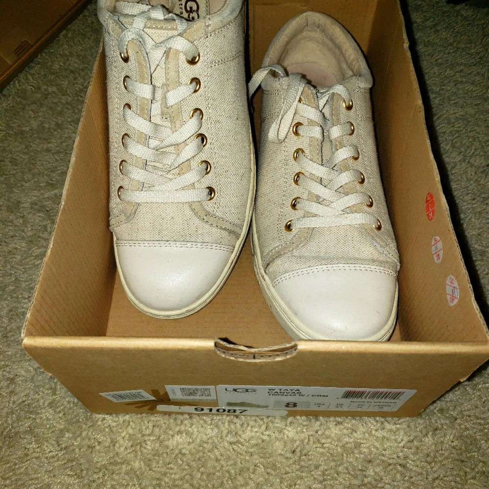 Ugg shoes